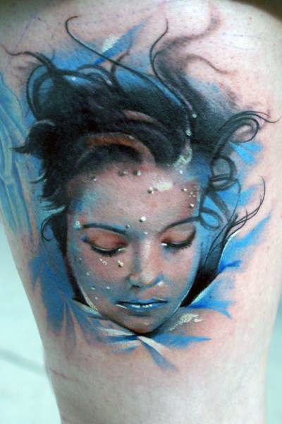 tatuaż 3d twarz kobiety