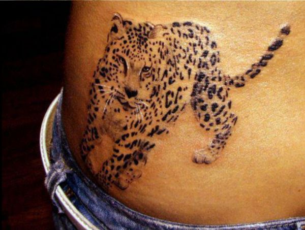 3d jaguar tattoo on hip
