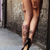 tatuaż motylki na nogach