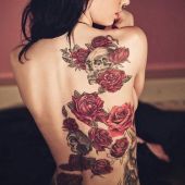 roses and skull tattoo design