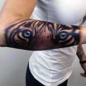 tatuaże 3d oczy tygrysa
