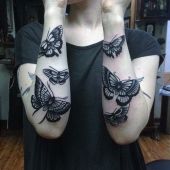 tatuaże damskie motyle
