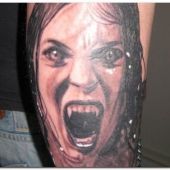 tatuaż, kobieta wampirzyca