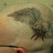 tatuaż na głowie